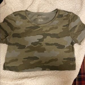 american eagle outfitters camo cropped shirt